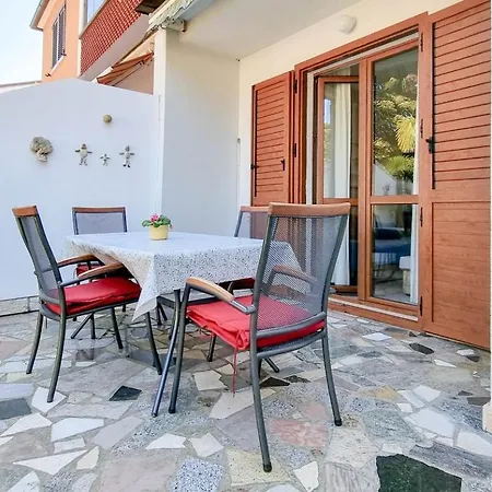 Rosetta One Apartment *